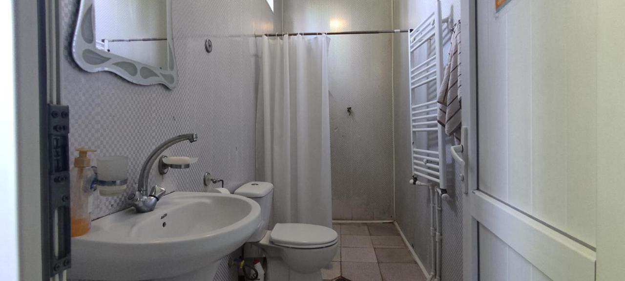 Guest House Tall Rooms Zugdidi Exterior photo